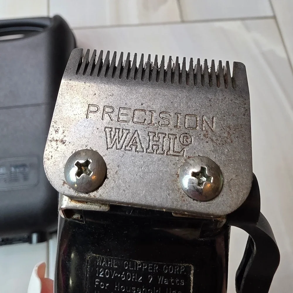 Wahl CMA Corded Hair Clipper Precision Blade Silver Burgundy with Conair Case A2